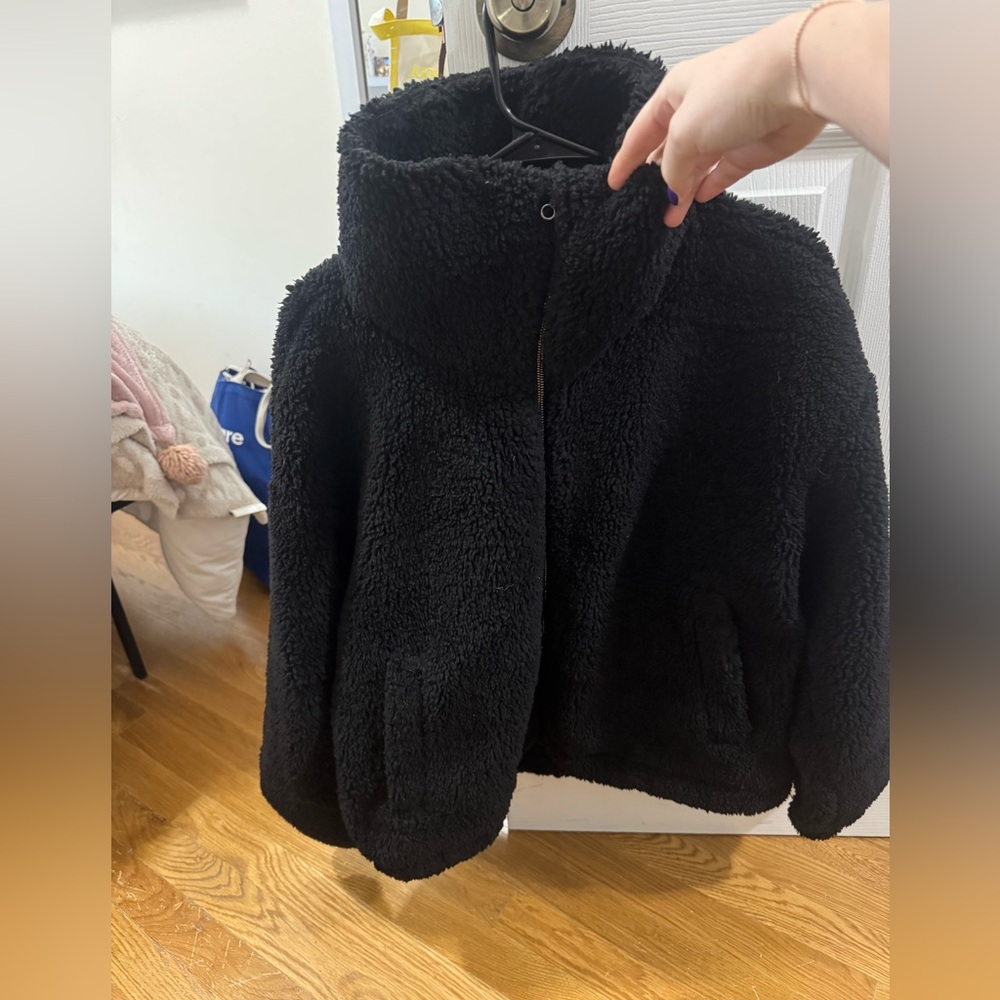 LULULEMON Cinchable Fleece Zip-Up Jacket in Black - Womens 10 - Picture 3 of 9